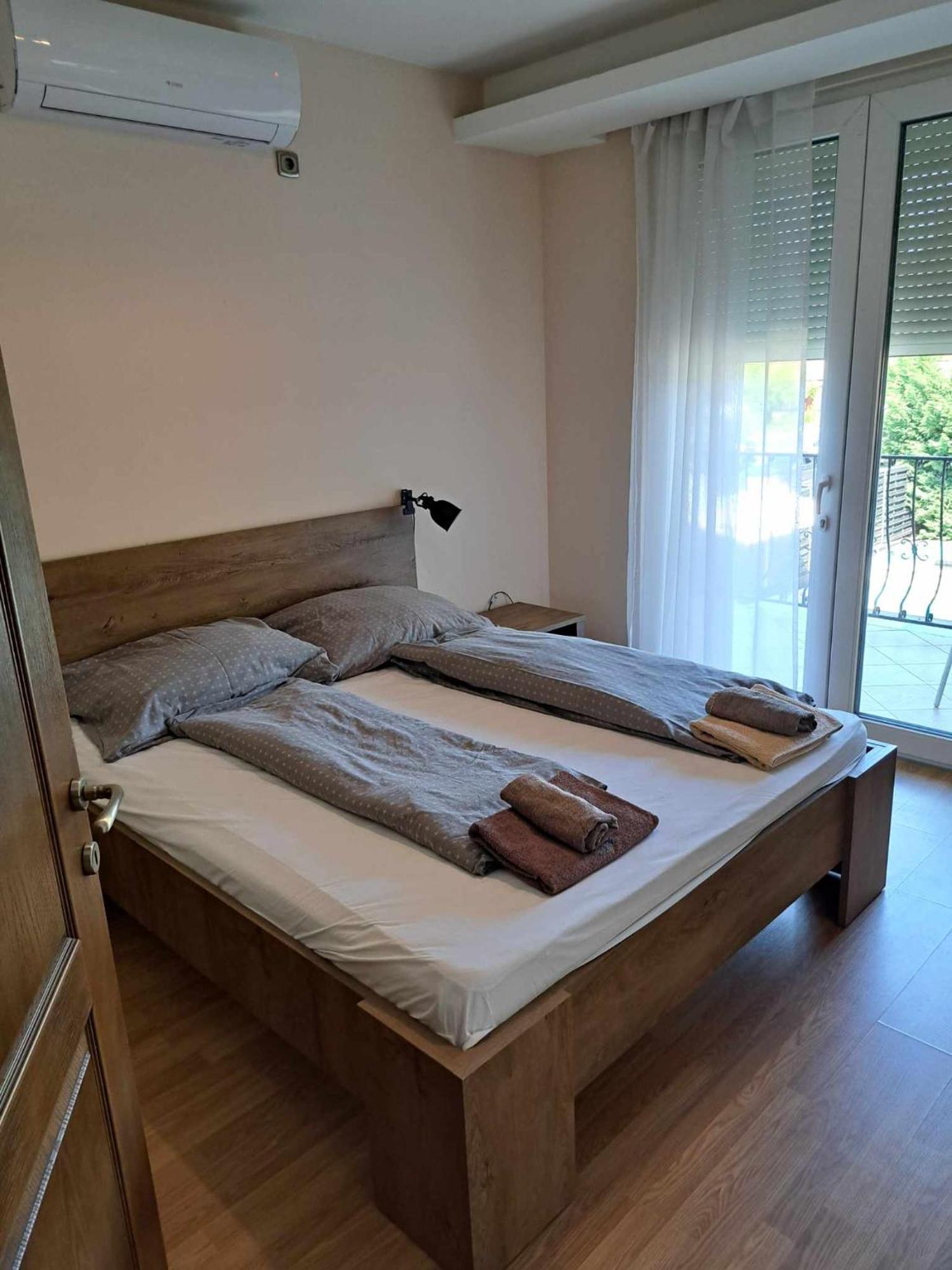 Happy Sun Medences Apartman 希欧福克 外观 照片